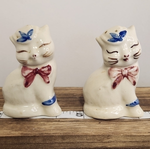 VTG 1940s Shawnee Pottery Puss N Boots Cat Salt &‎ Pepper Shakers Cozy Cottage